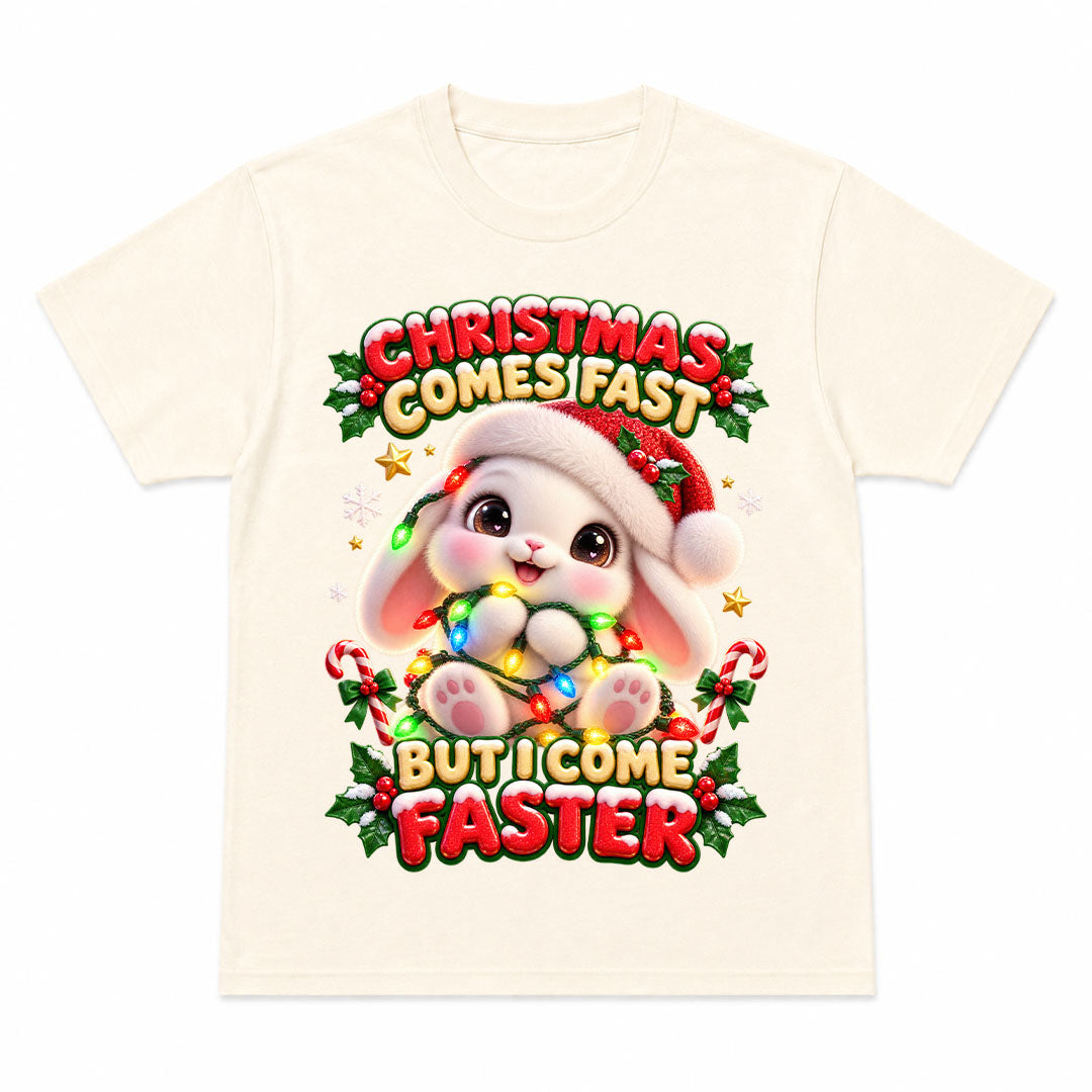 CHRISTMAS COMES FAST - Camiseta Navideña