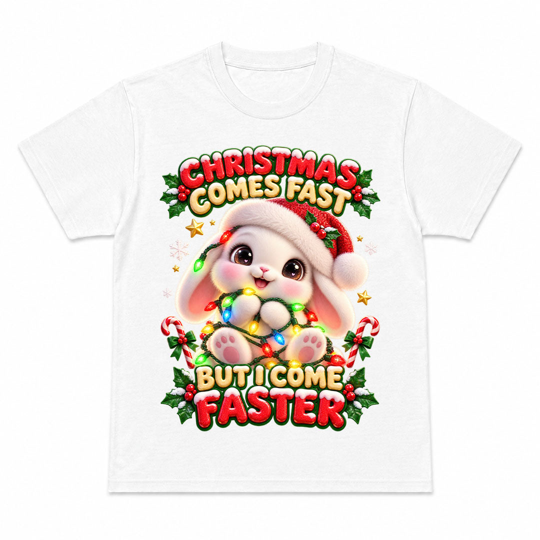 CHRISTMAS COMES FAST - Camiseta Navideña